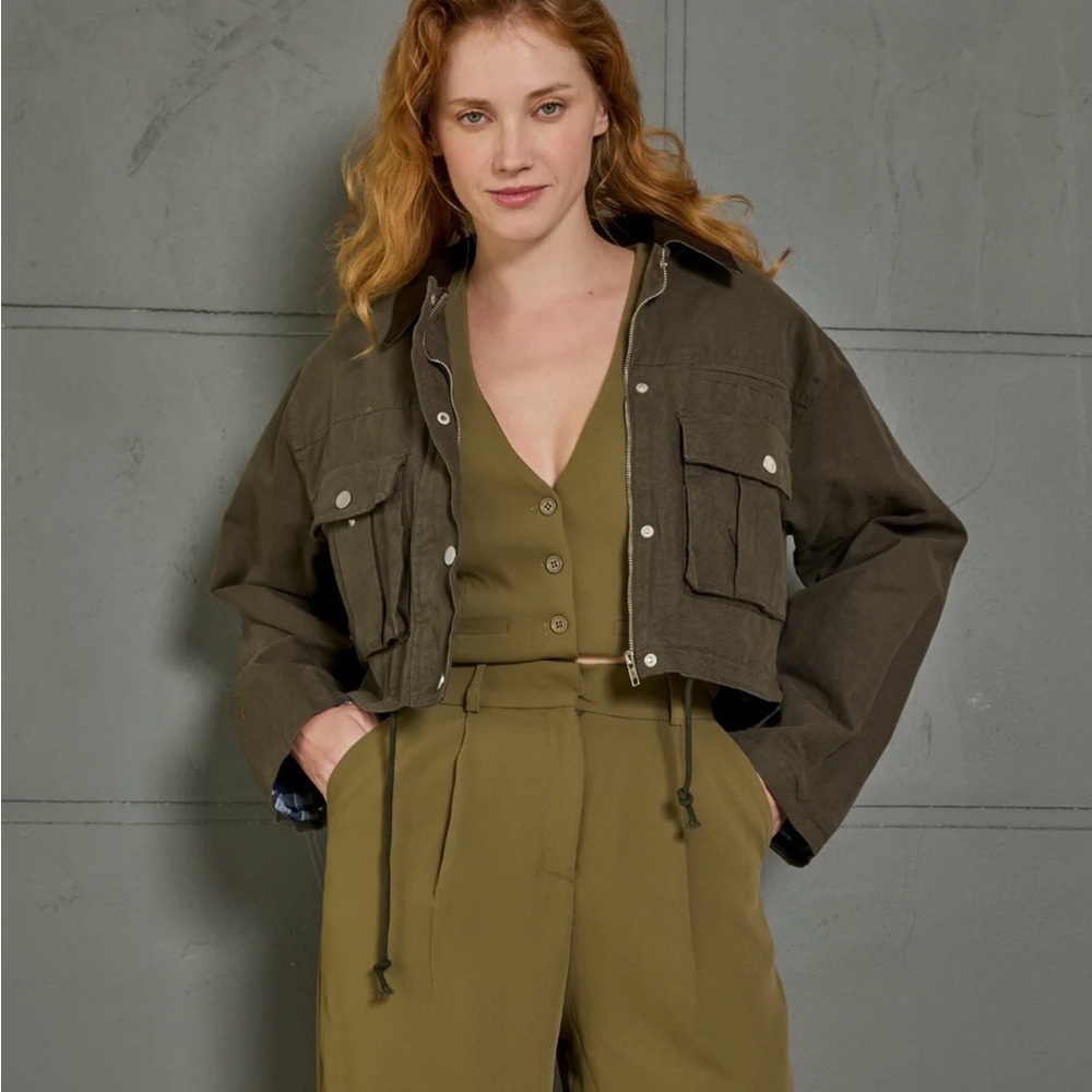 Hem & Thread Cropped Olive Green Women's Jacket - Picture 2 of 12